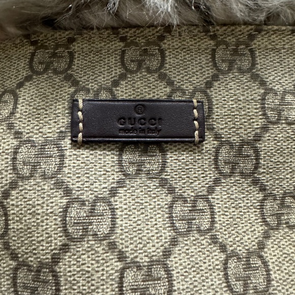 GG Supreme Canvas Flat Messenger Crossbody Bag - Picture 3 of 7